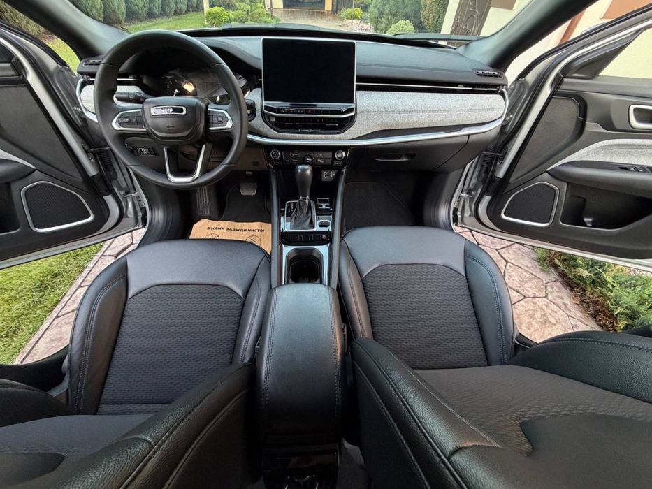 Продам Jeep Compass