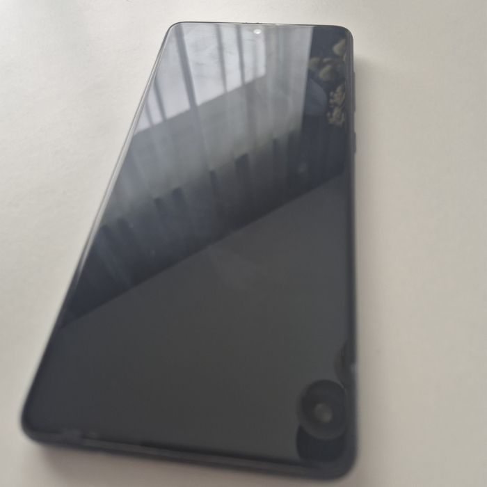 Samsung A71 ładny