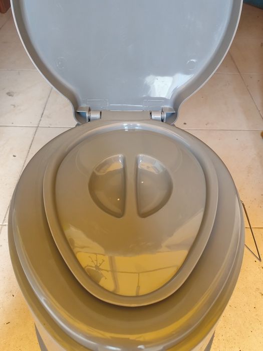 Sanita portátil Kampa Khazi nova