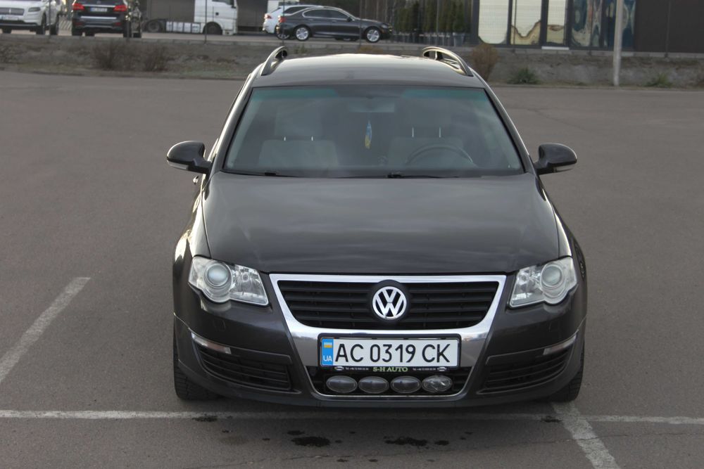 Продам автомобіль Volkswagen Passat B6