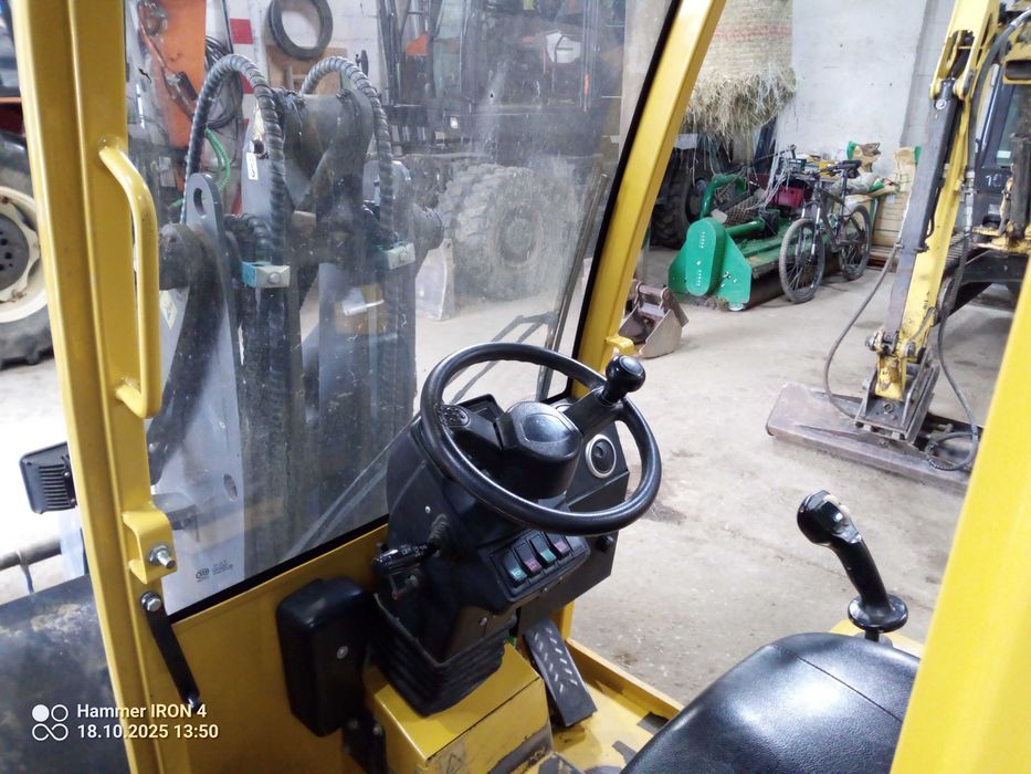 Ładowarka przegubowa Eurotrac W11 waga 2t