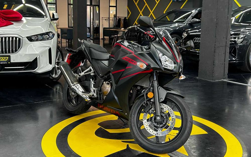 Honda CBR300R 2019