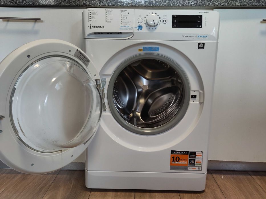 Máquina Lavar Roupa Indesit 8kg | Muito bom Estado | 4 anos garantia