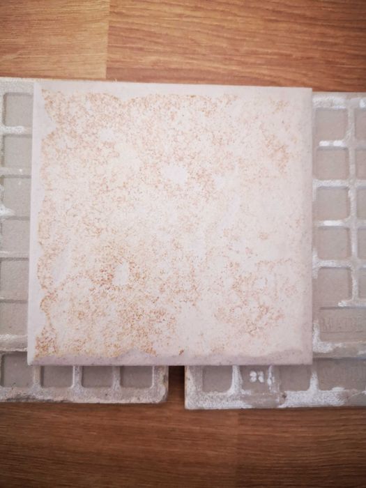 Nowe 83szt za 30zl ceramiczne plytki 10x10cm-sprzedam!