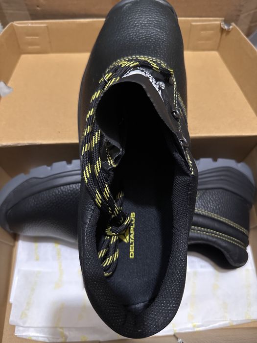 Buty robocze DeltaPlus z noskami rozmiar 44