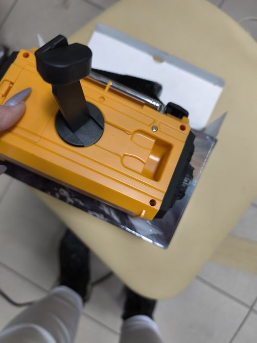 Радио Solar Crank CR1009 на солнечной батарее с зарядным на 12000 мАч