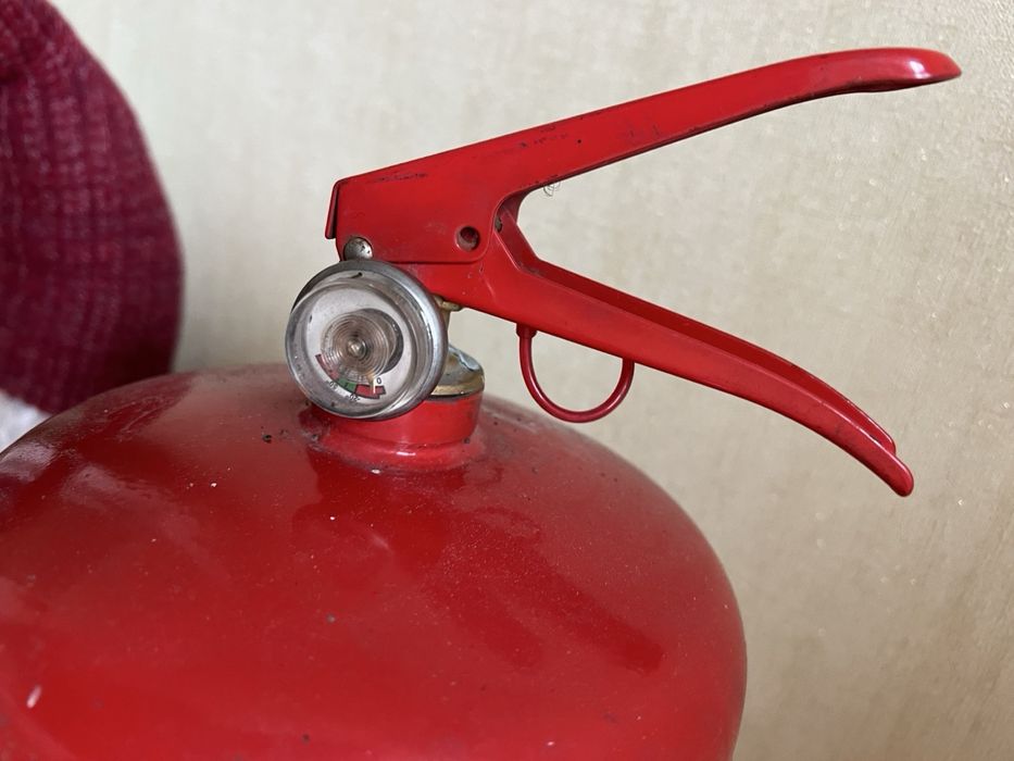 Вогнегасник б/у автомобільні, 7шт.