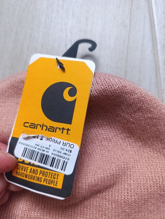 Нова шапка Carhartt