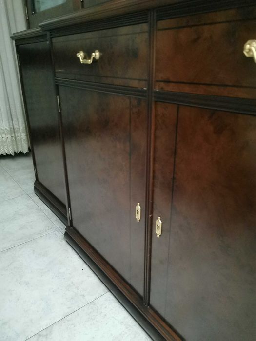 Sala de jantar em cerejeira