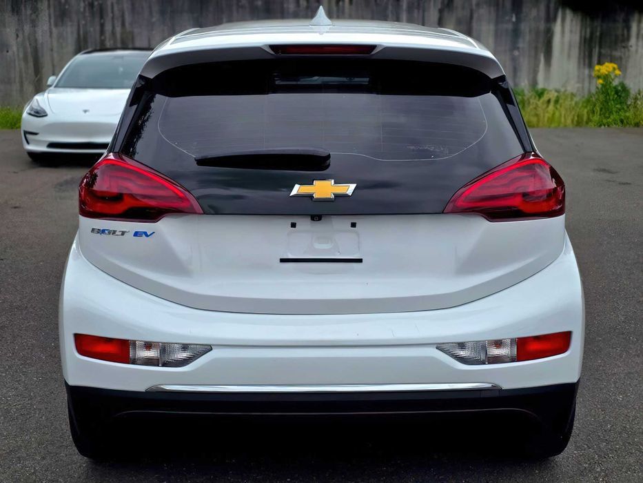 Chevrolet Bolt Ev      2020
