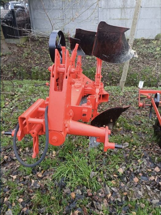 Плуг лемкен 2/35 оборотний