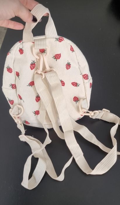 Mini Mochila de Bombazine Morangos + Pequena Bolsa