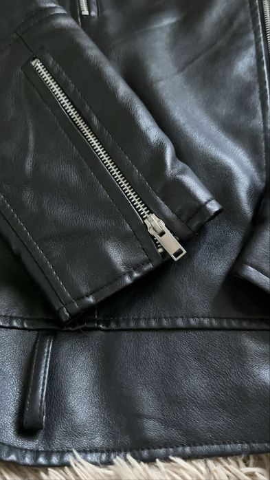 Куртка косуха жіноча