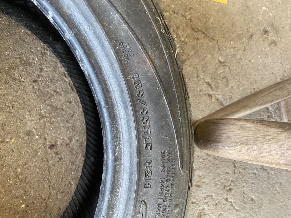 Pneu hankook 185/55 R15. Bom estado.