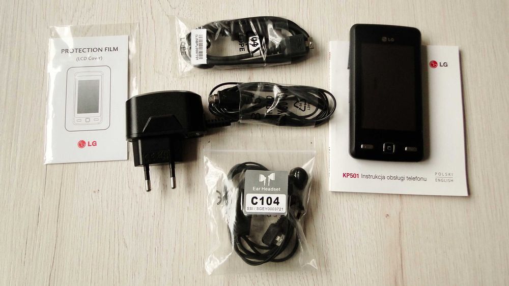 Telefon komórkowy LG KP-501