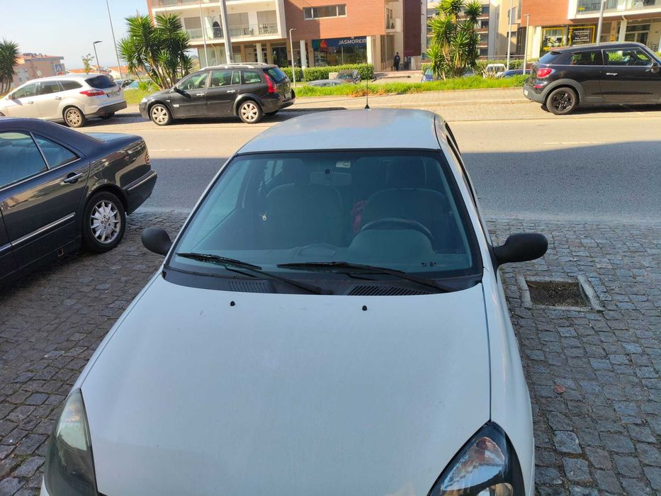 Renault Clio  gasóleo — photo 3