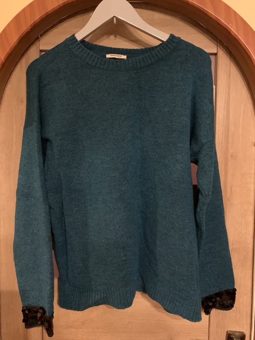 Sweter zielono turkusowy ze zdobieniami roz L