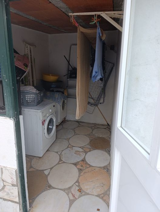 Quarto Partilhado apenas 2 Senhores