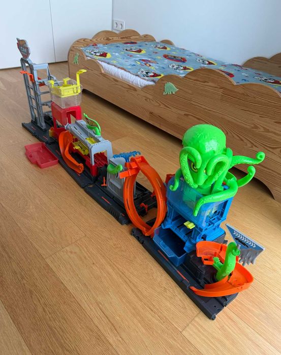 Lote brinquedos menino - Hot Wheels Octo Car Wash + carros + RC