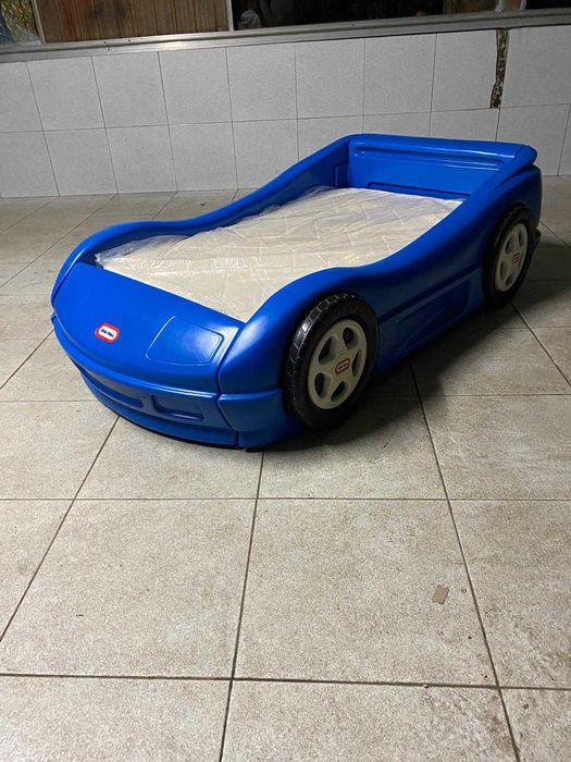 Cama de criança carro de corrida Little Tiks