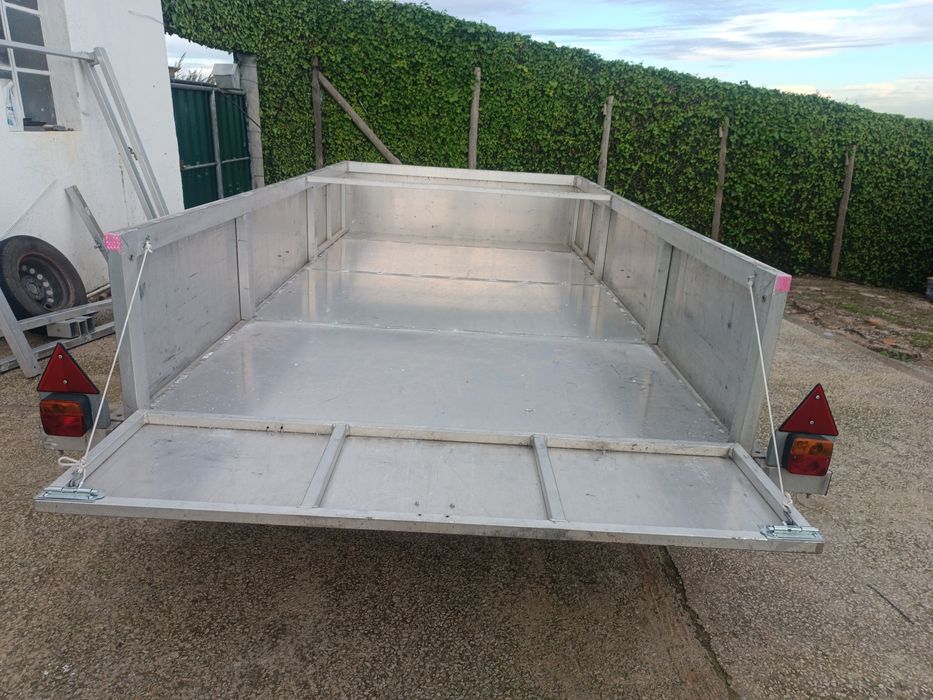 Atrelado Rebosov.  Todo em Alumínio