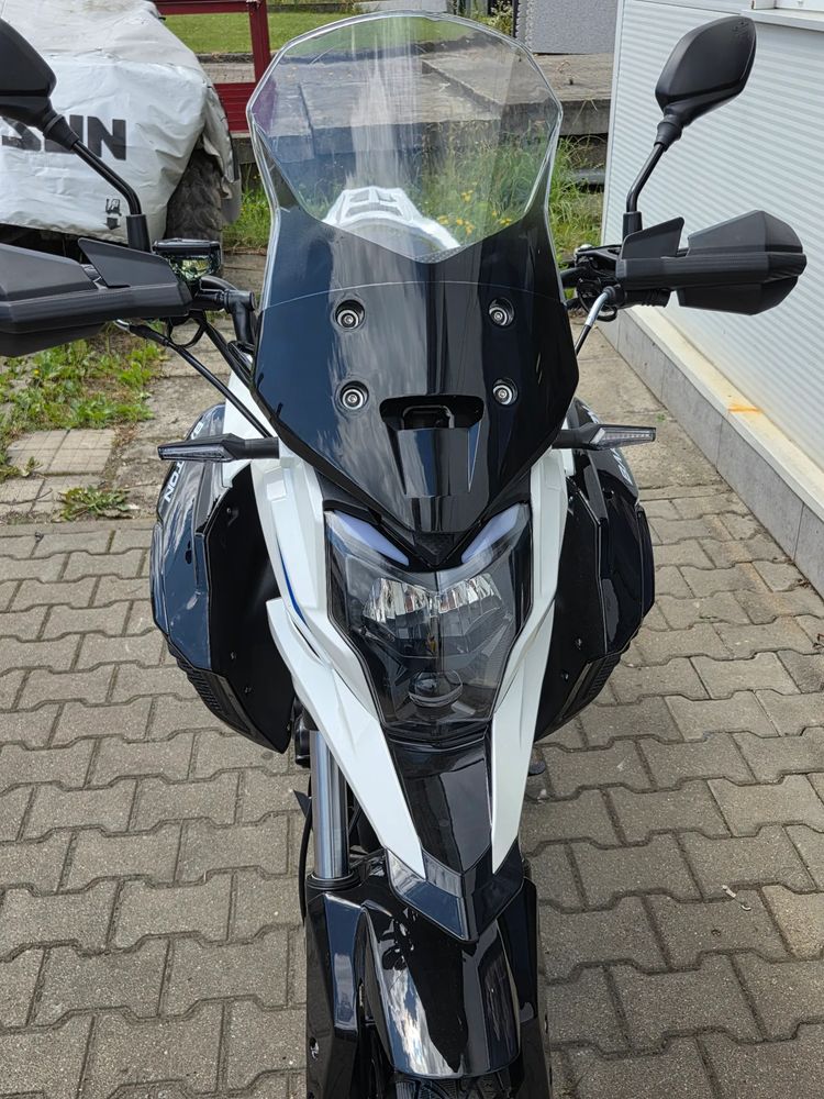 alt