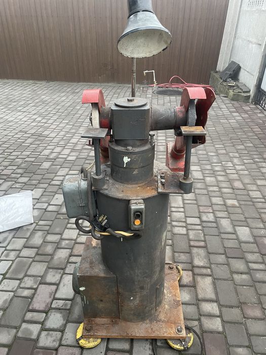 Заточний, точільний  станок ,