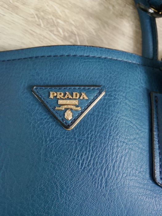 Torebka Prada piekny kolor