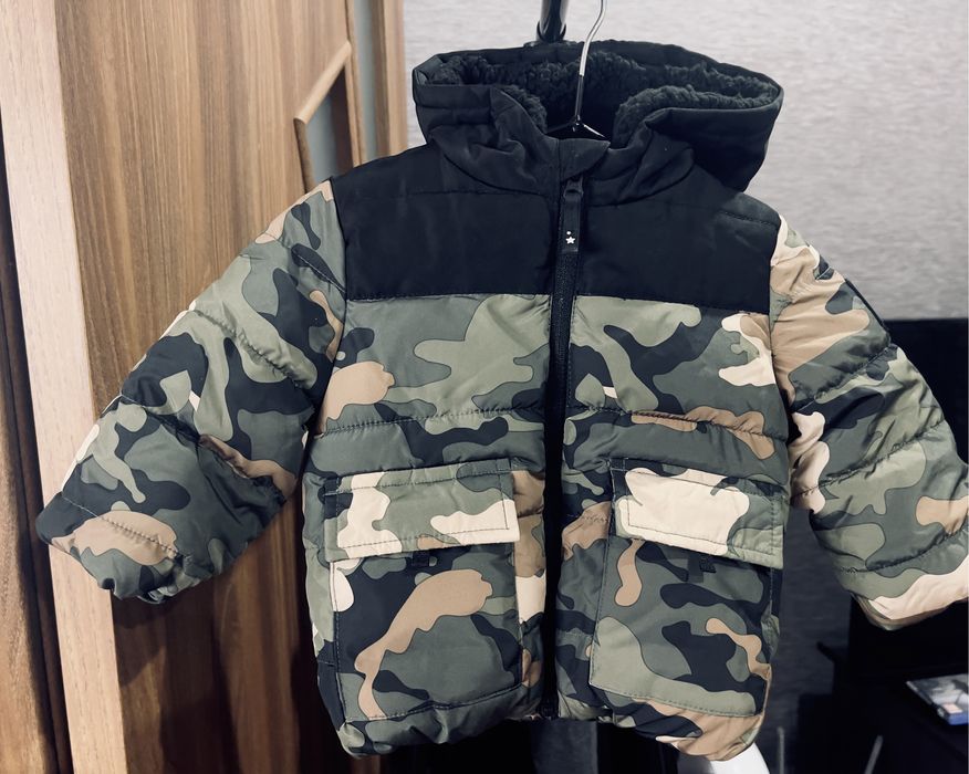 Детская курточка 3-6 мес