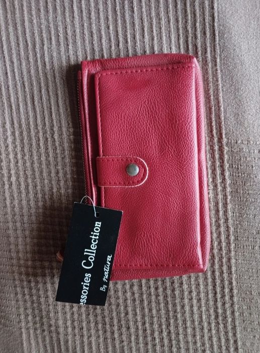 Carteira vermelha Natura
