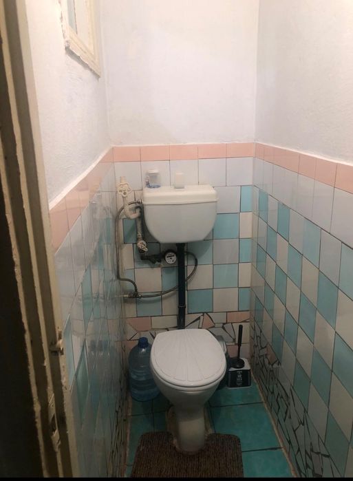 Здається 2-кімнатна квартира, у центрі