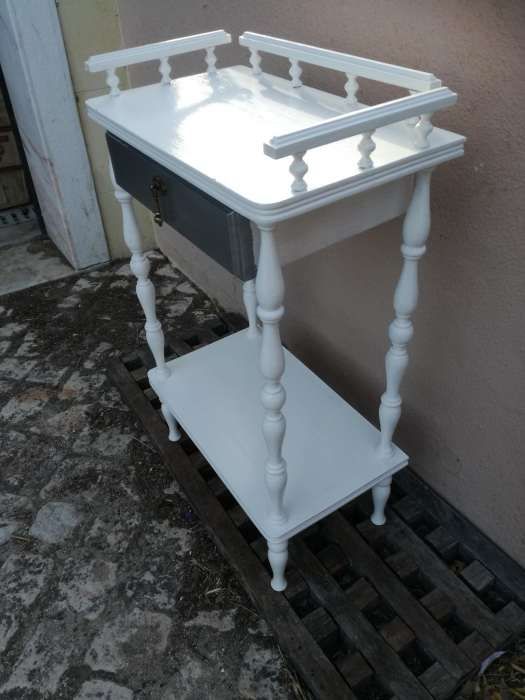 Mesa de cabeceira