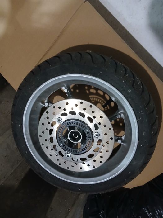 Roda Completa com Pneu N-Max/ Pcx NOVA