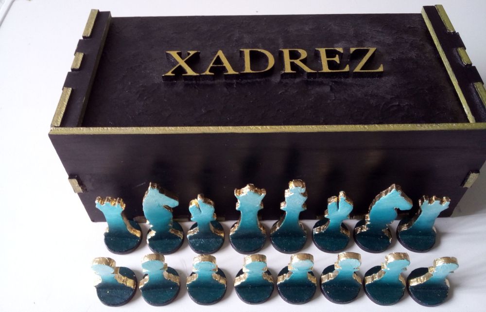 Jogo de xadrez feito á mão