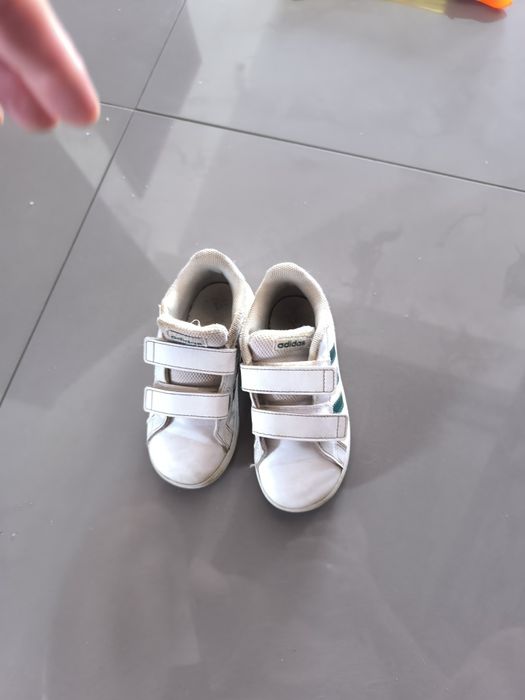 Butki dziecięce rozmiar 26 adidas
