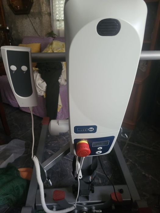 Elevador elétrico MOBICLINIC