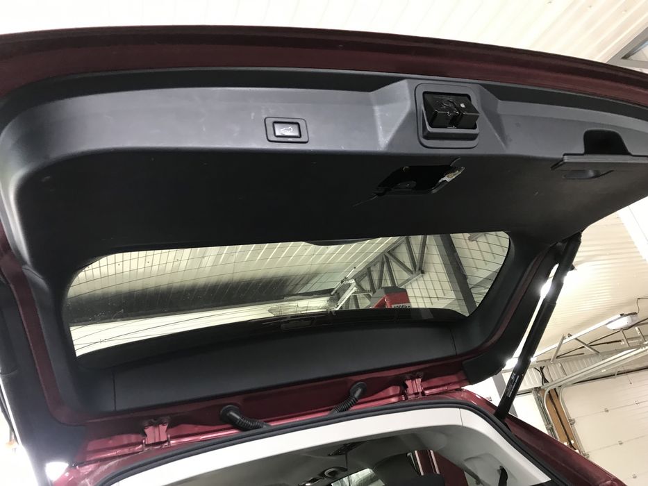 Крышка багажника Ляда Subaru Ascent W11 2018 2019 2020 2021