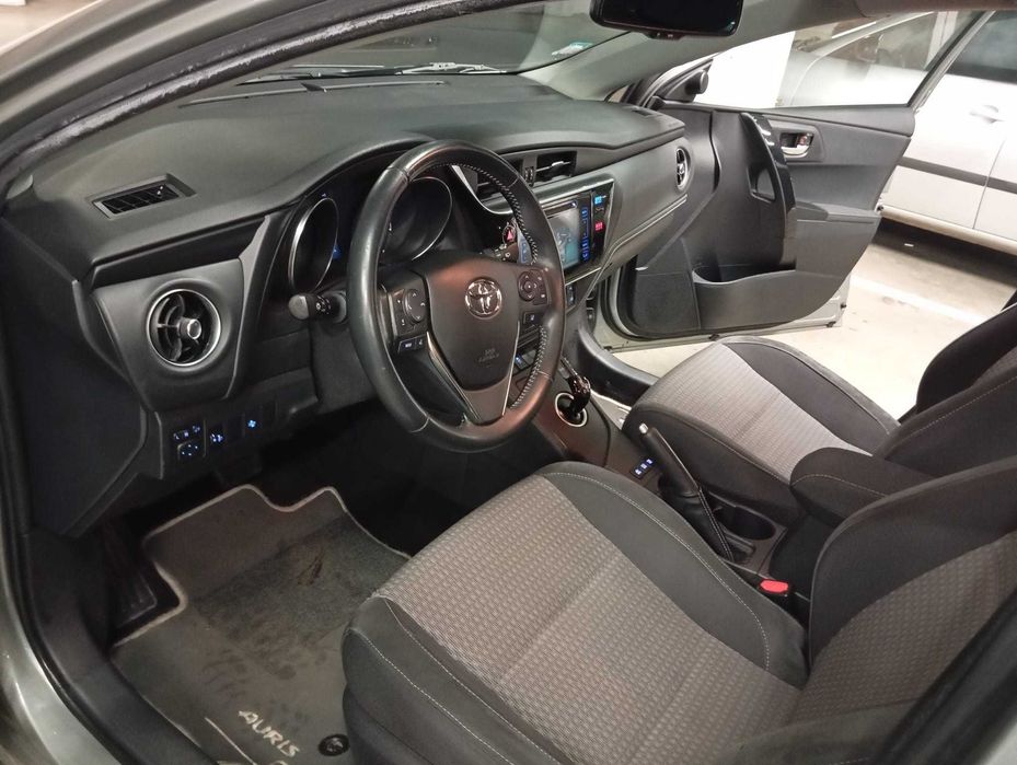 Toyota Auris 1.8 Gasolina HSD