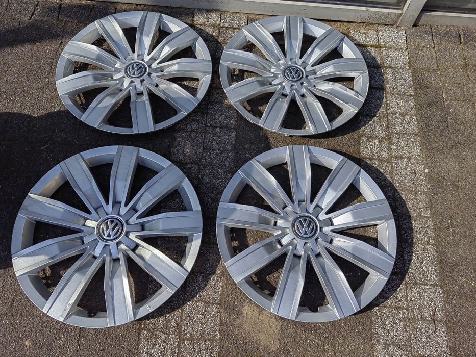 17" Kołpaki VW Tiguan Komplet Oryginaln Bardzo Ładne Golf  Passat 2