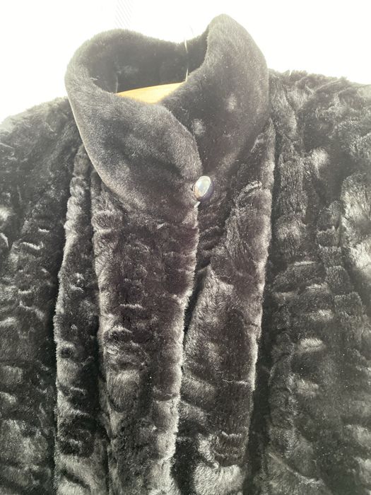 NOWY / Sztuczny czarny kożuszek (40/42)