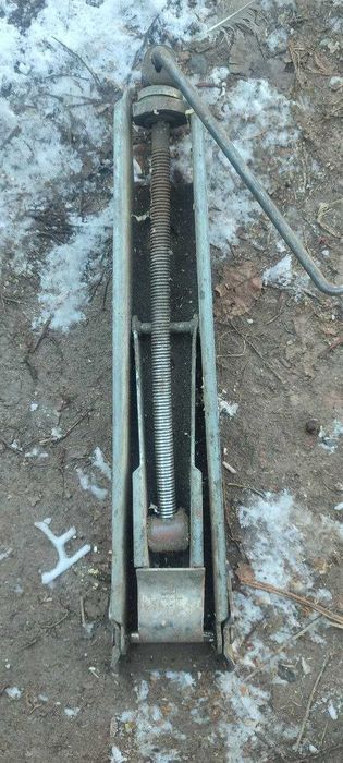 Домкрат 2109-08 б/у