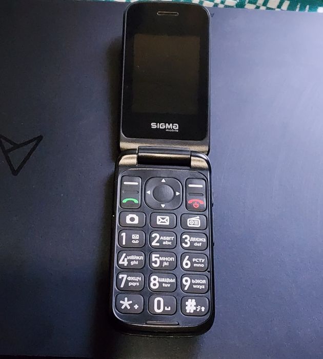 Кнопковий телефон Sigma Comfort 50