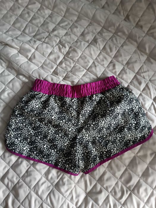 Krótkie spodenki na lato S/M