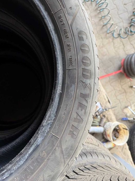 Резина зимову гуму GOOD YEAR 255/50/R21 BMW IX