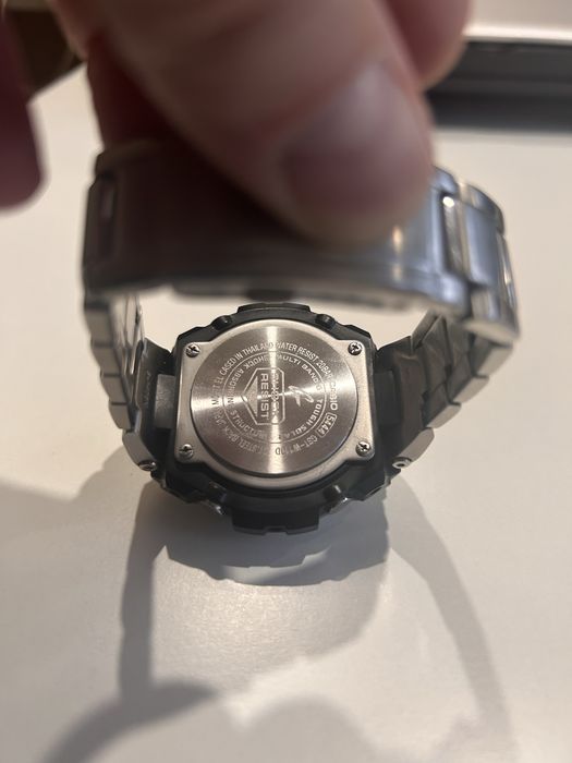Casio g-shock gst-w110d