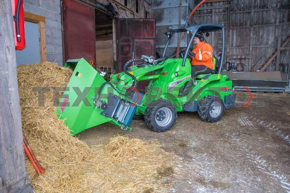 523 модель Avant, один навантажувач - безліч можливостей