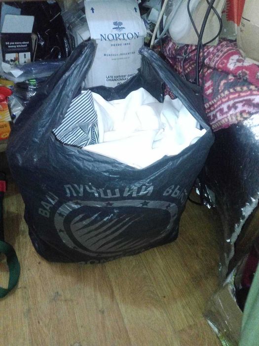 Лот Вещи летние пакет Обувь Цена за около 10 кг. В Основном  Бренд