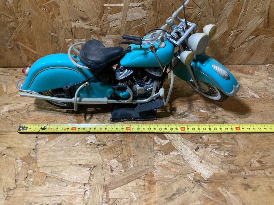 INDIAN Chief Motorcyle na escala 1/6