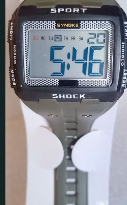 Продам годиник .