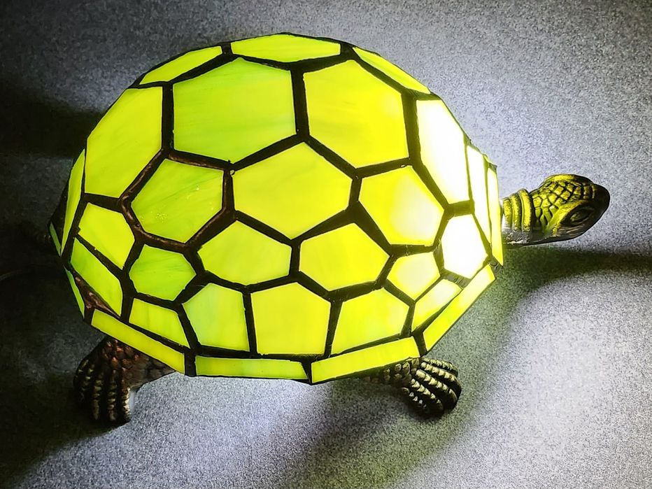 Lampa witrażowa żółw typu Tiffany
